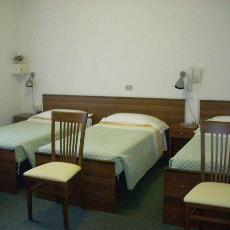 Hotel Tuscolano Bologna Esterno foto