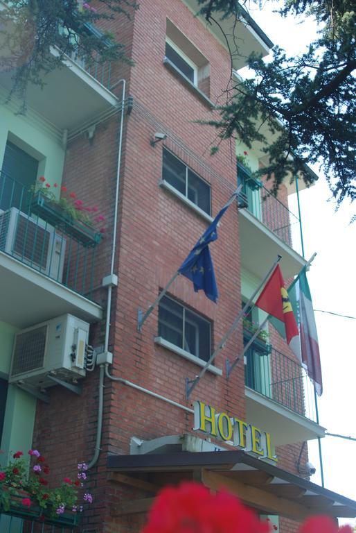 Hotel Tuscolano Bologna Esterno foto