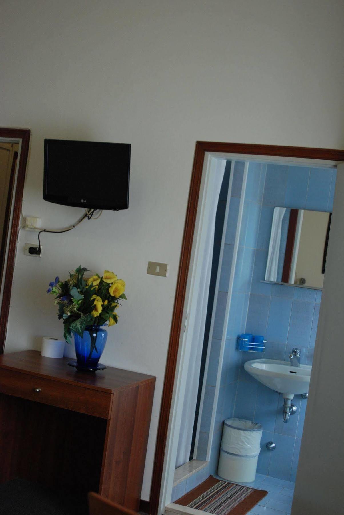 Hotel Tuscolano Bologna Esterno foto