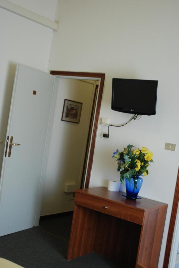 Hotel Tuscolano Bologna Esterno foto